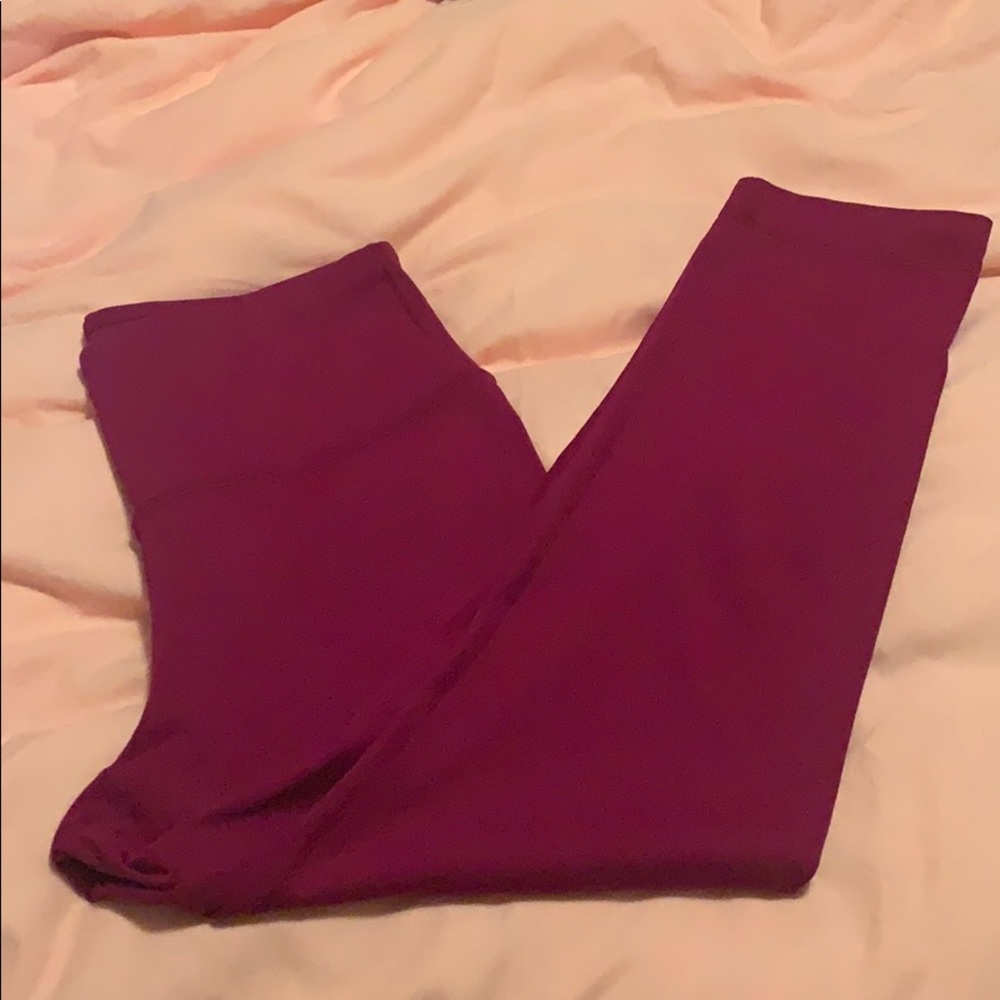NWOT 90 Degree 7/8 length magenta lulu dupes